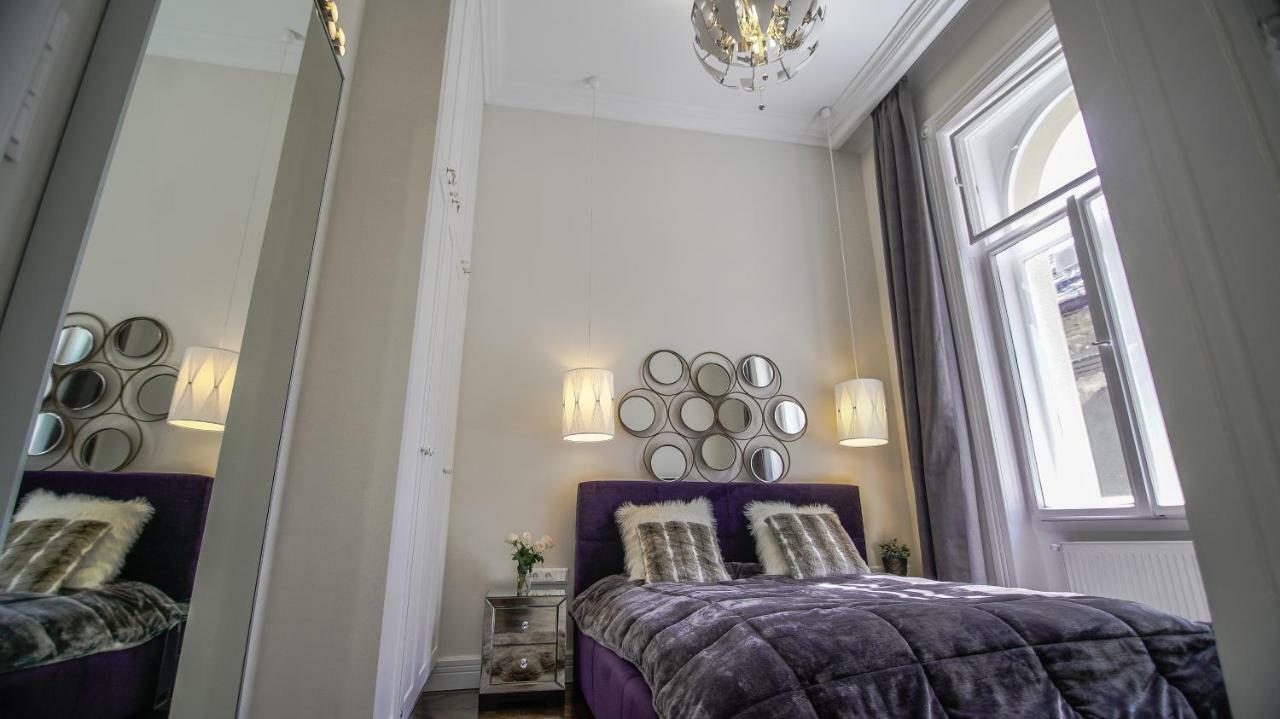 Appartamento Opera With Free Parking, 2br2ba, Ac Budapest