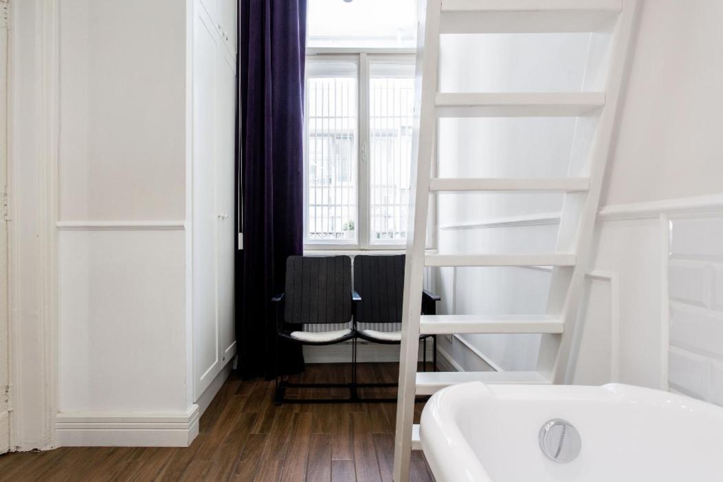 Appartamento Opera With Free Parking, 2br2ba, Ac Budapest